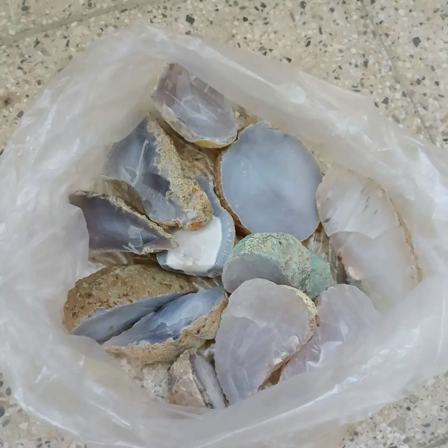 ۱ کیلو سنگ عقیق برش خورده|جواهرات|اصفهان, کوی امام|دیوار