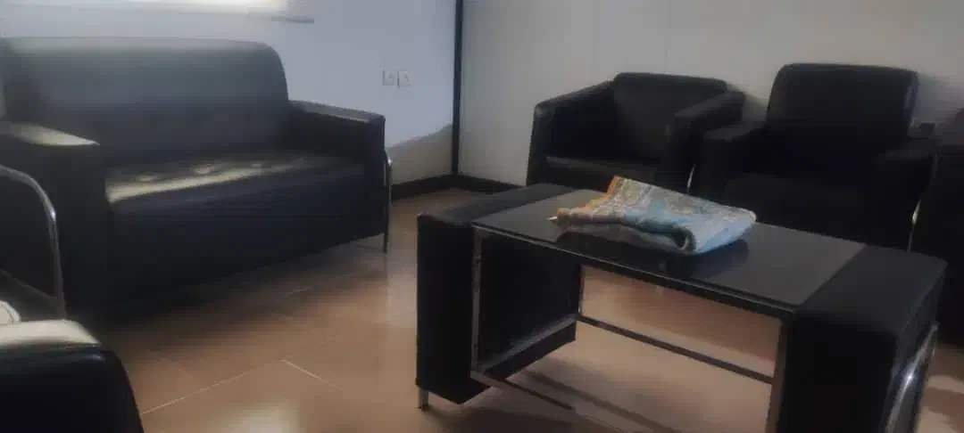 ست مبل مناسب خانه یا محل کار|مبلمان خانگی و میز عسلی|قشم, |دیوار