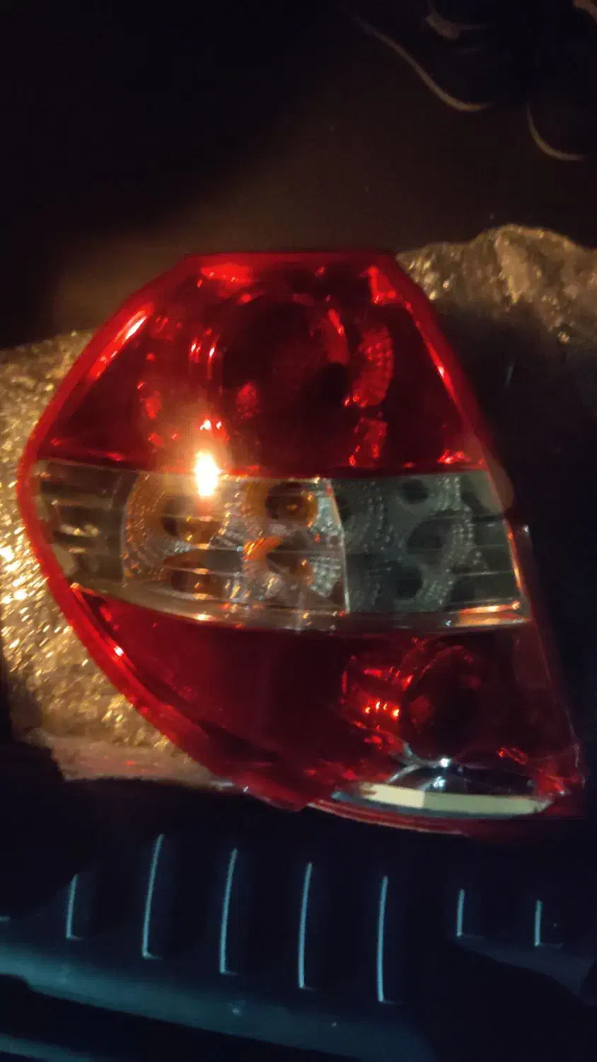 چراغ گلگیر عقب اچ سی کراس|قطعات یدکی و لوازم جانبی|تهران, شهرک ولیعصر جنوبی|دیوار