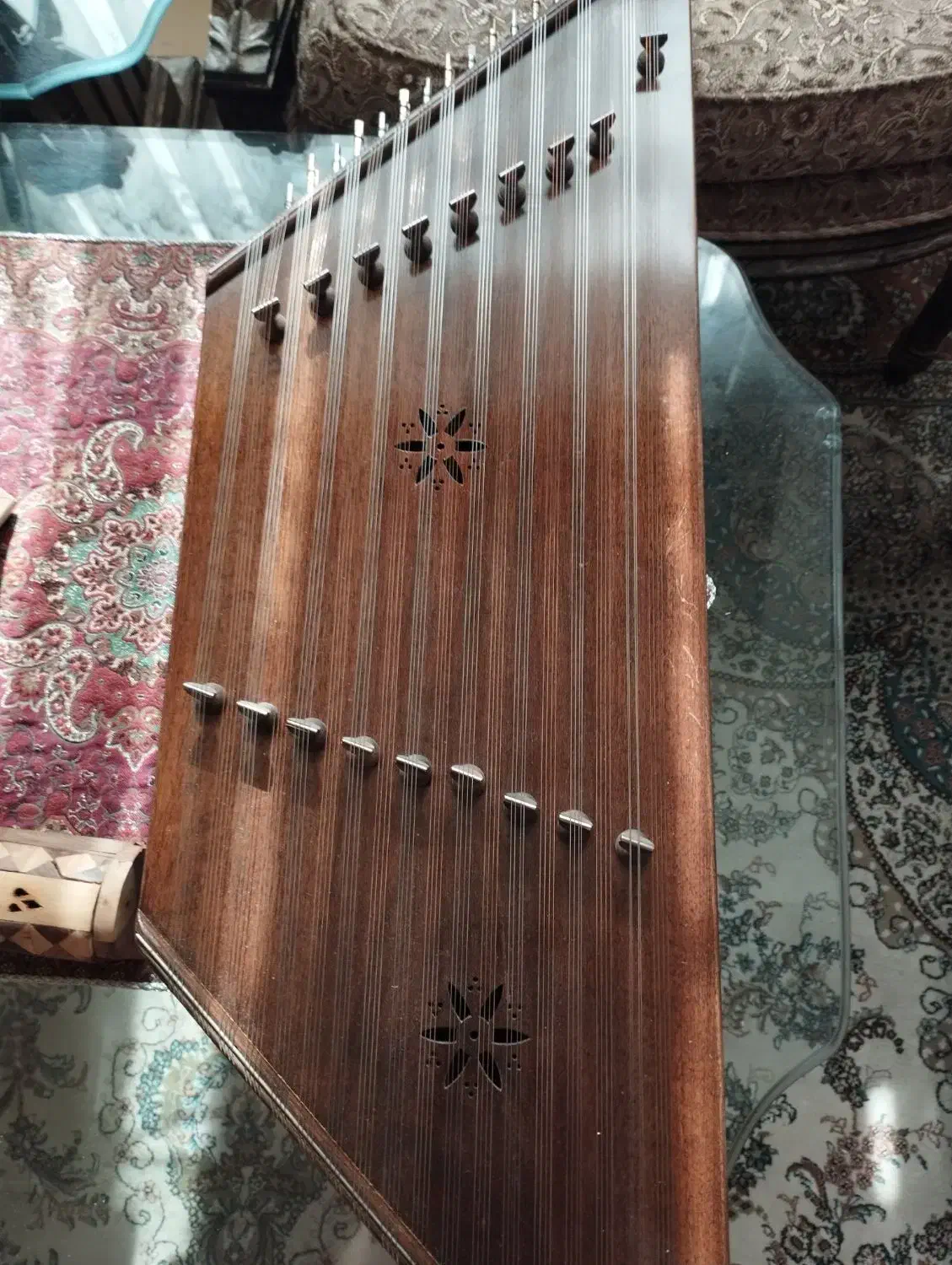 سنتور صادقی|سازهای سنتی|اندیشه, اندیشه فاز ۳|دیوار