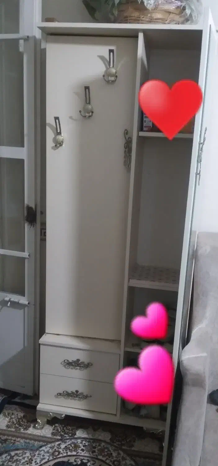 جاکفشی|جاکفشی، کمد، دراور|شهریار, شهریار|دیوار