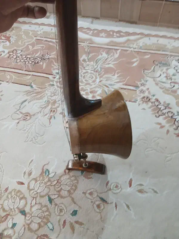 کمانچه گنجی|سازهای سنتی|خرم‌آباد, |دیوار