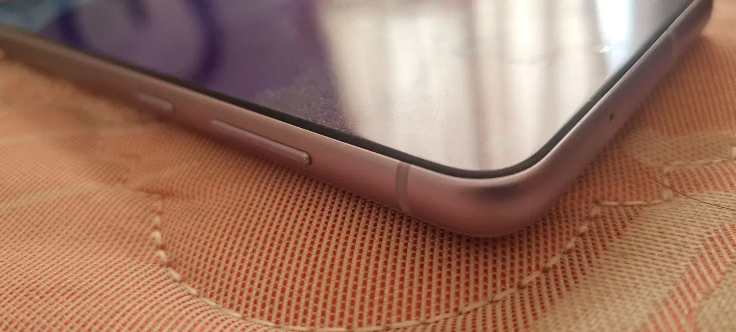 S21FE بدون خط و خش|موبایل|رباط‌کریم, رباط‌کریم|دیوار