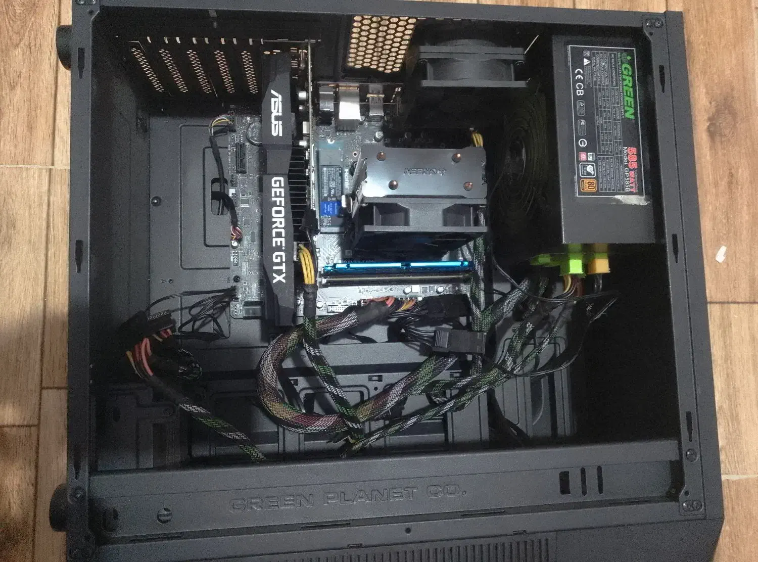 کامپیوتر گیمینگ و رندر|رایانه رومیزی|گنبد کاووس, |دیوار