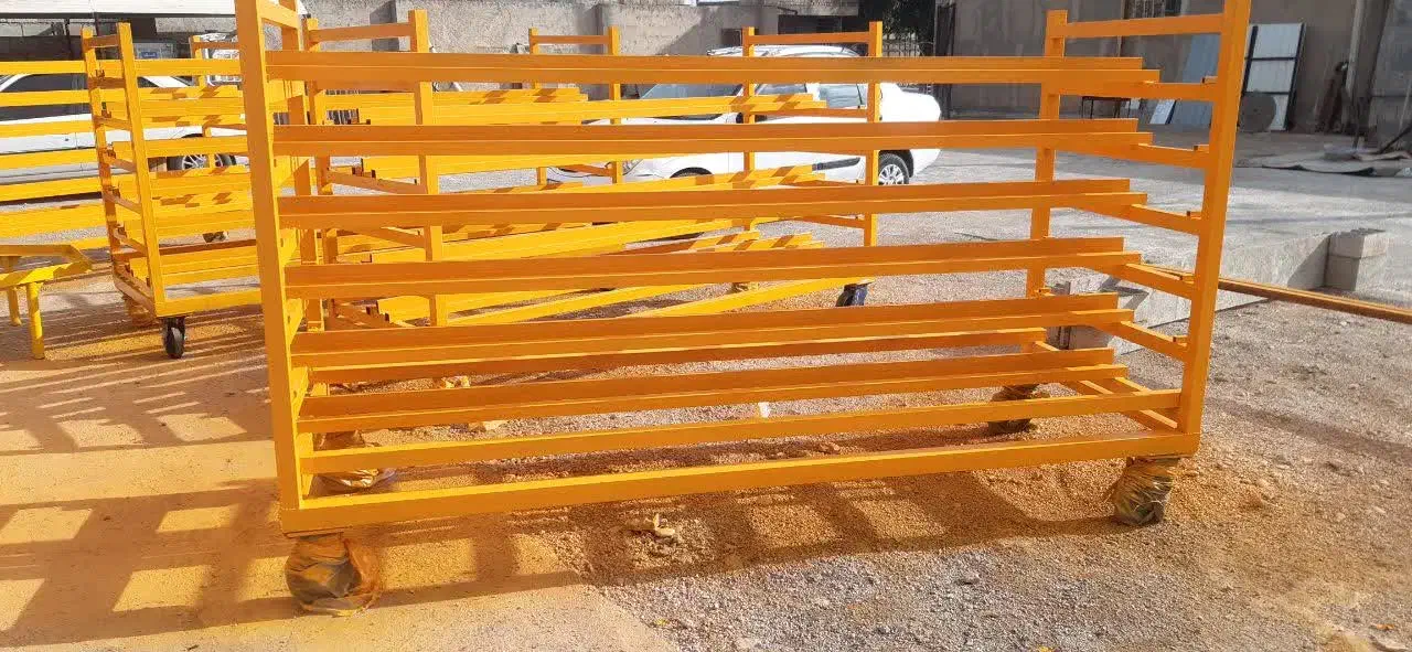 تعدادی گاری صنعتی خیلی بزرگ|ماشین‌آلات صنعتی|احمدآبادمستوفی, |دیوار