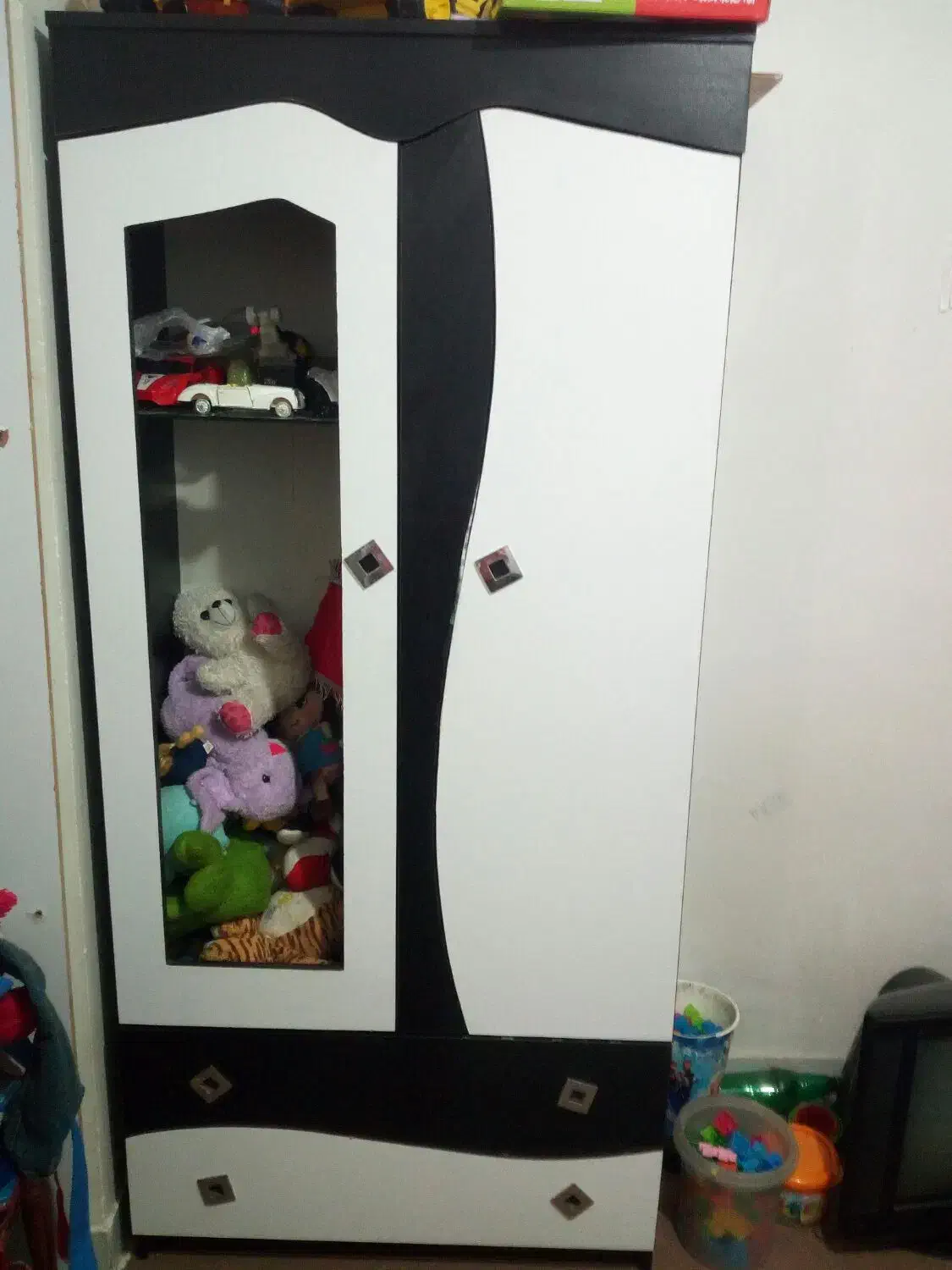 کمد نوجوان|جاکفشی، کمد، دراور|سمنان, |دیوار