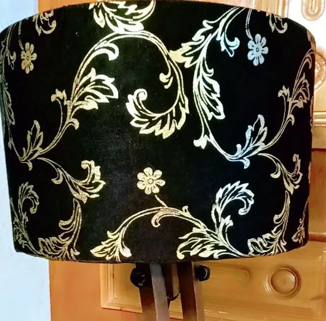 آباژور ایستاده بسیار شیک|چراغ خواب و آباژور|ورامین, ورامین|دیوار