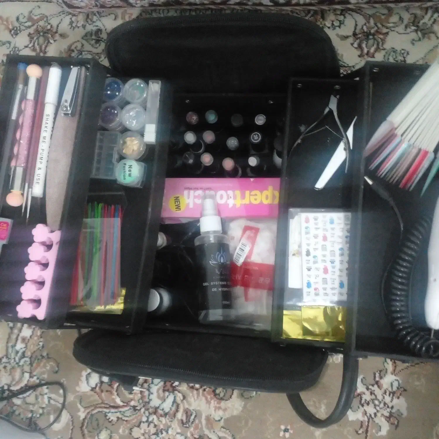 فروش لوازم کاشت ناخن|آرایشگاه و سالنهای زیبایی|بهارستان, |دیوار