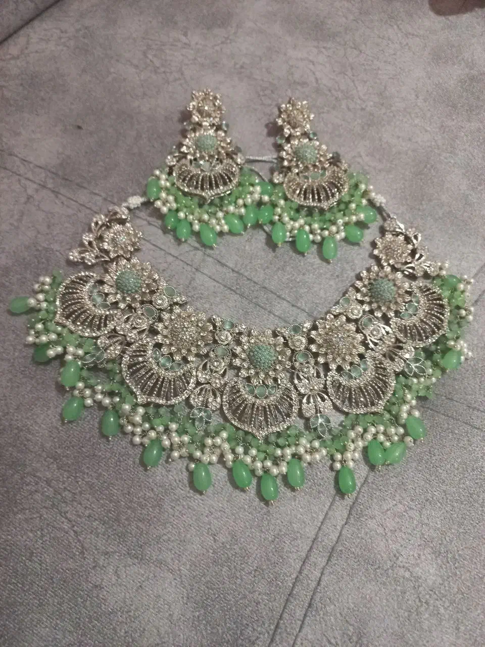 سرویس جواهر هندی سبز نقرهای|جواهرات|بندرعباس, |دیوار