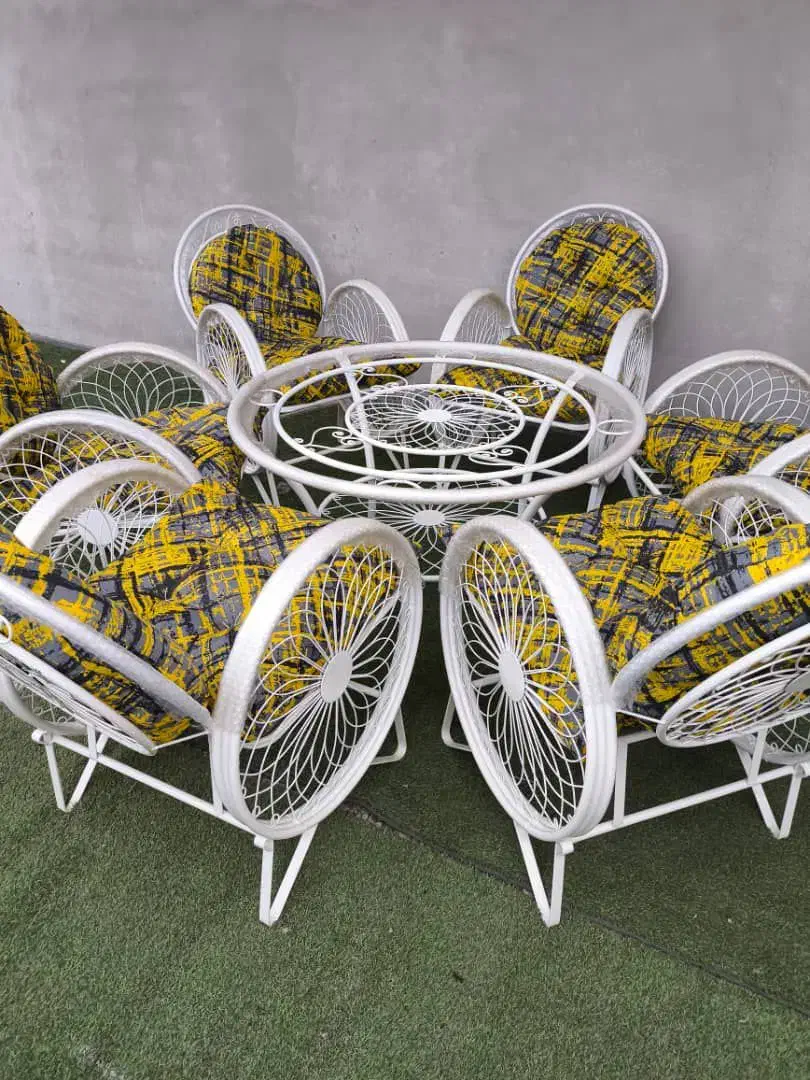 شیک رنگ شاد */فرفورژه بروز ست میز صندلی|مبلمان خانگی و میز عسلی|شیراز, دوکوهک|دیوار