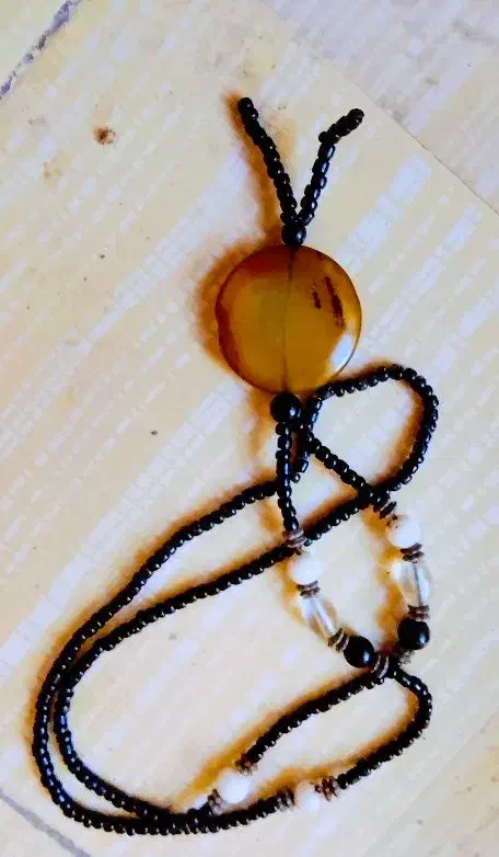 گردناویزبند ۸۰ ساله خیلی قدیمی با۲۶عدد جفت مار|کلکسیون اشیاء عتیقه|کرمان, |دیوار