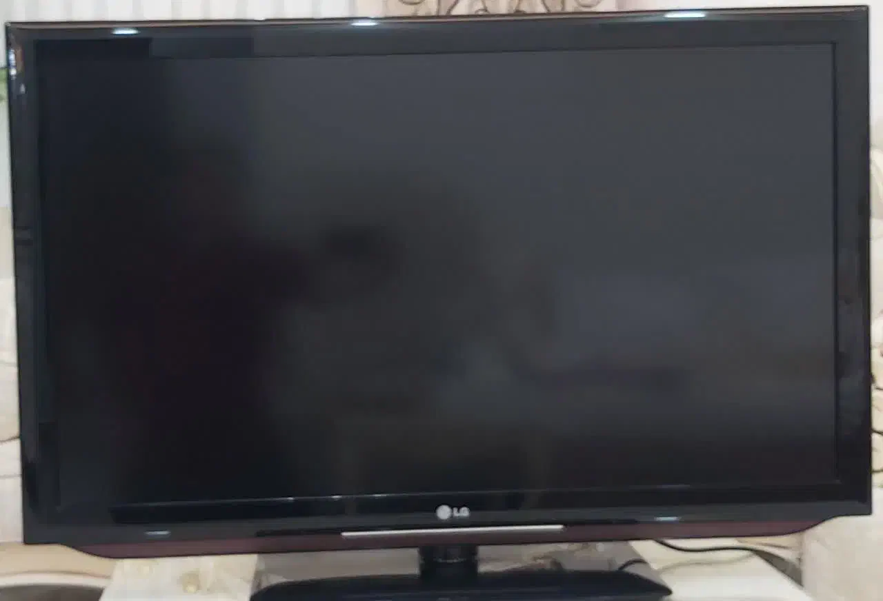 تلویزیون|تلویزیون و پروژکتور|رشت, دروازه لاکان|دیوار