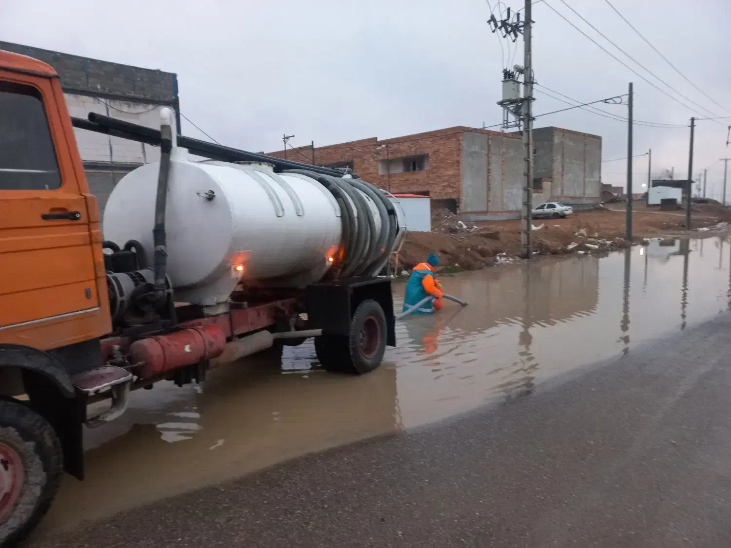 تخلیه‌ چاه لوله بازکنی چربی گیرهاوسبتینگ تمام نقاط|خدمات پیشه و مهارت|مشهد, وکیل‌آباد|دیوار