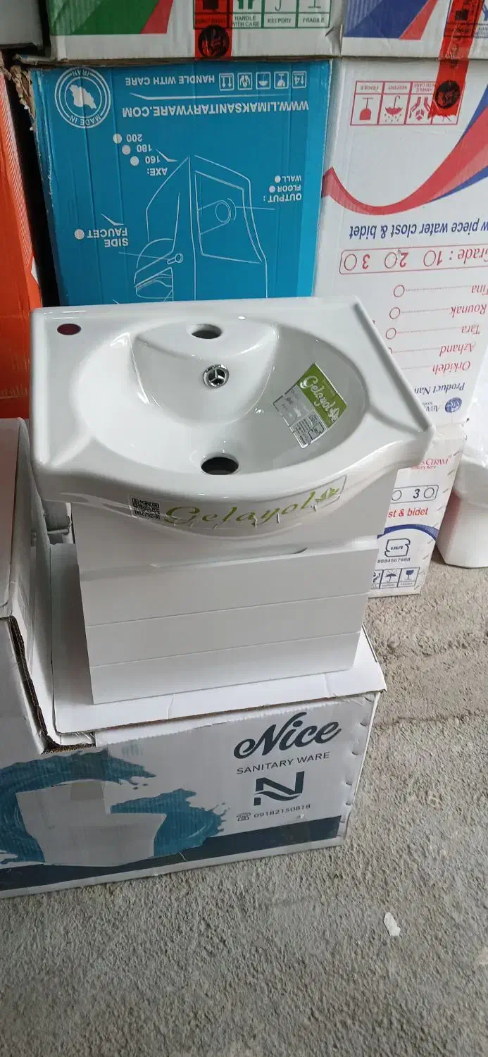 روشویی ۴۵در۳۸ دیواری ضدآب|لوازم سرویس بهداشتی|تهران, شهرک شریفی|دیوار