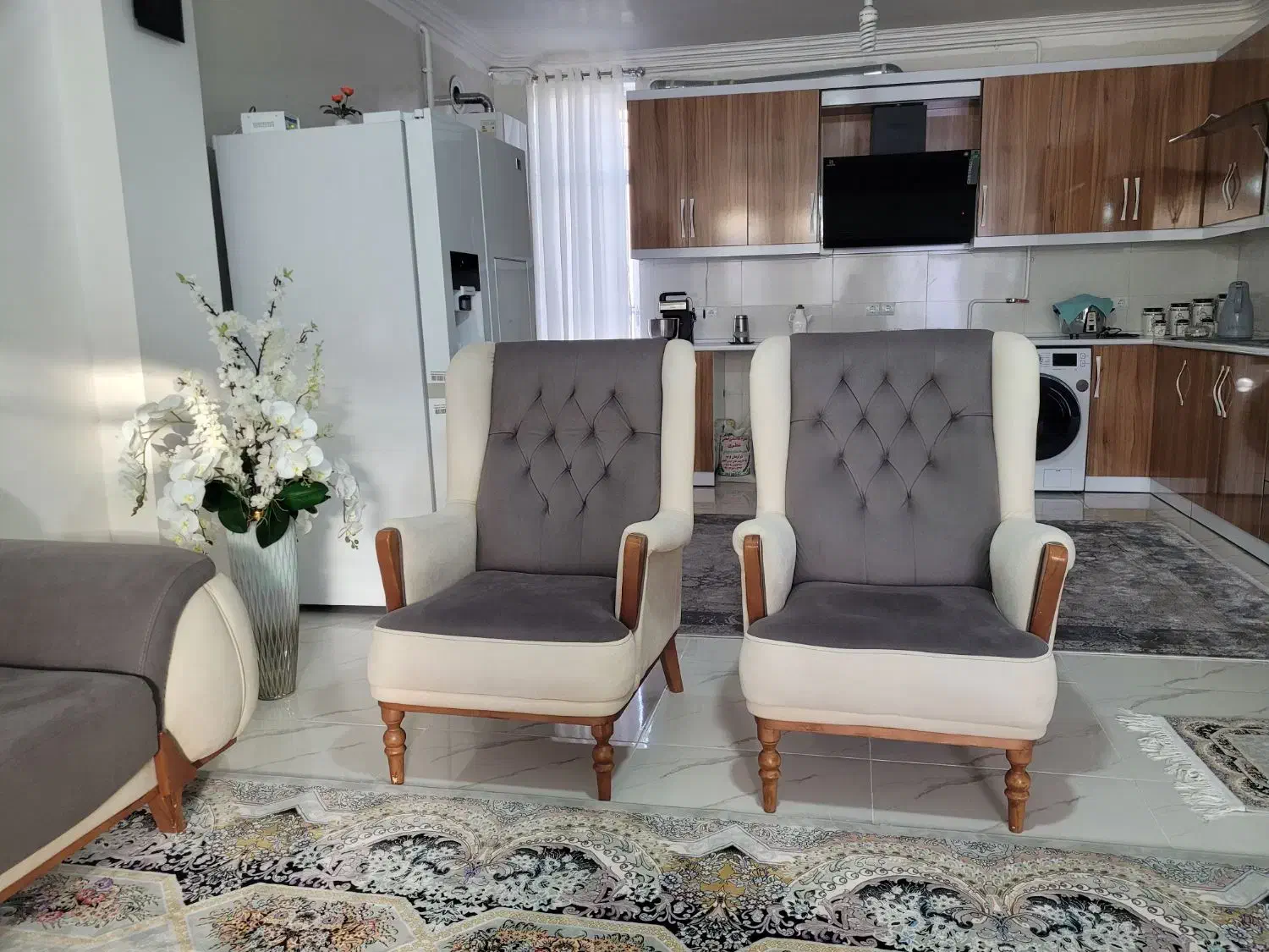 مبل هشت نفره ترک|مبلمان خانگی و میز عسلی|بم, |دیوار