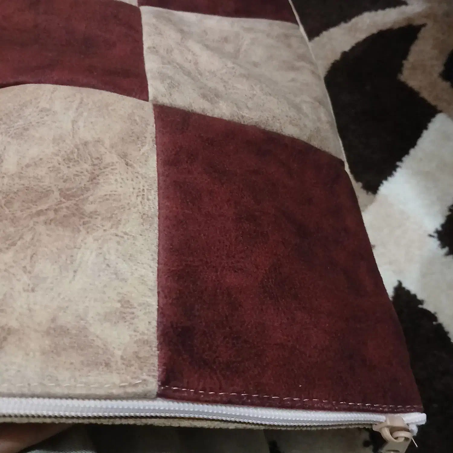 روبالشتی|رختخواب، بالش، پتو|سیرجان, |دیوار