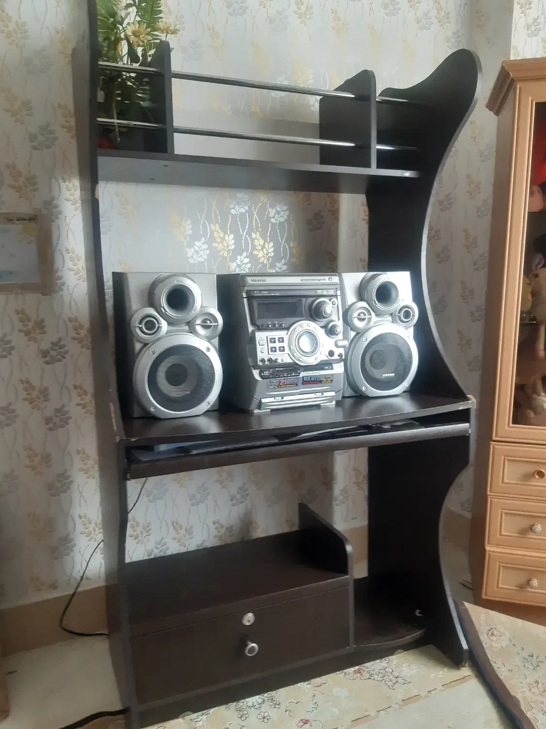 میز کامپیوتر|میز تحریر و کامپیوتر|سبزوار, گلشن|دیوار