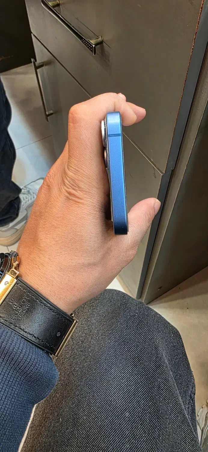 ایفون ۱۳نرمال رنگ ابی|موبایل|قشم, |دیوار