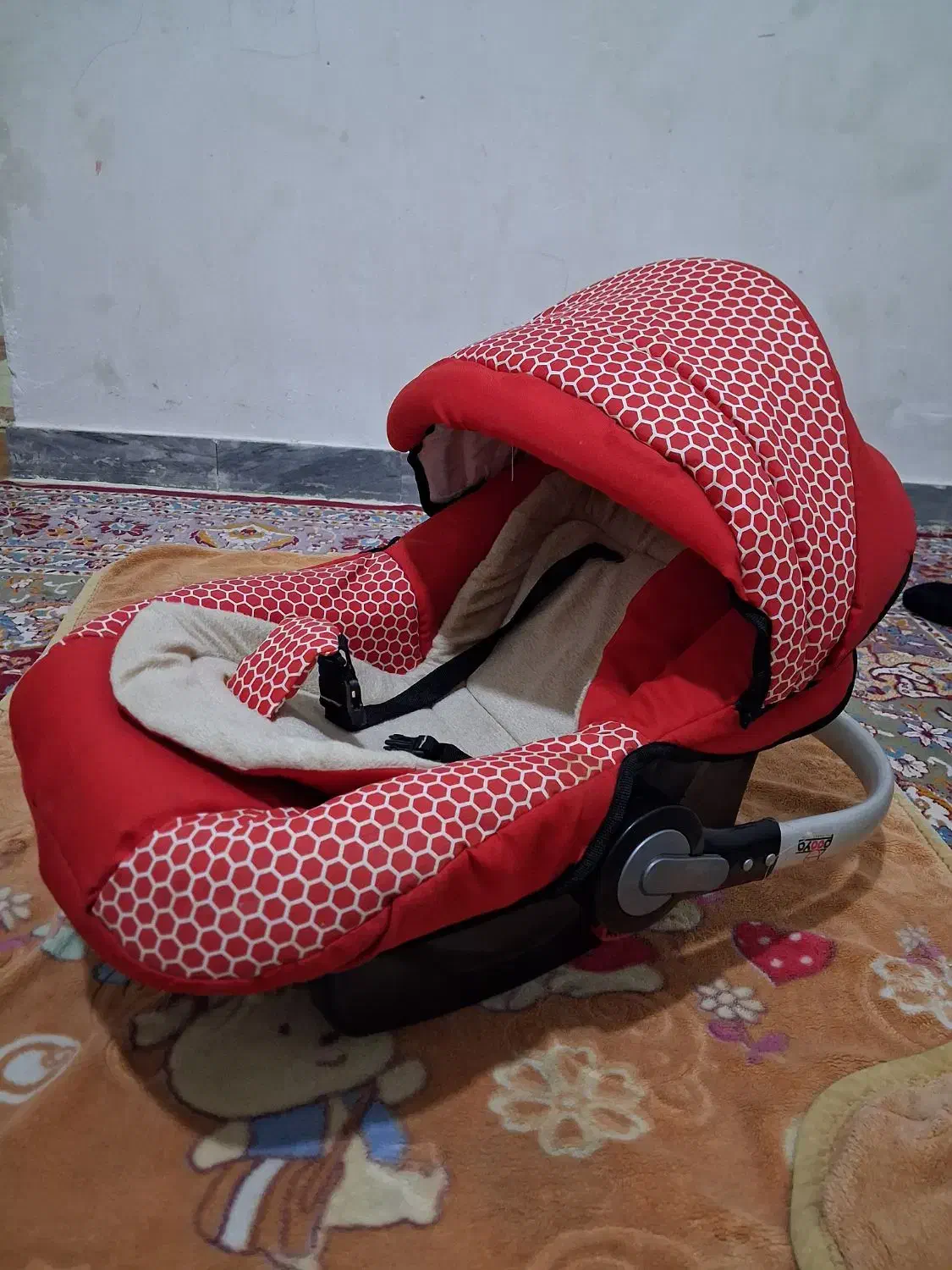 پشه بند و کریر|اسباب و اثاث بچه|یاسوج, |دیوار