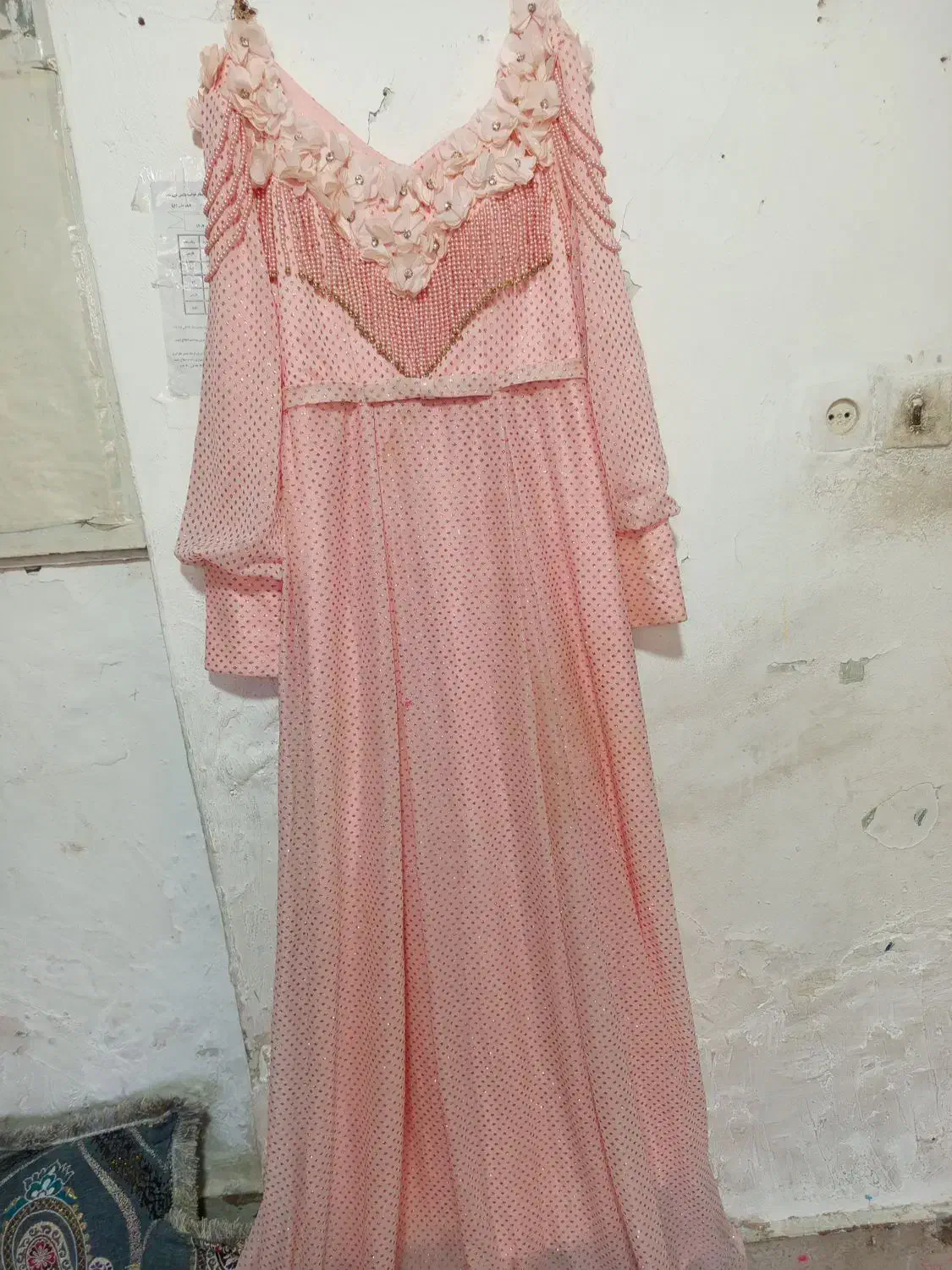 باسلام لباس مجلسی نو یک ساعت بیشتر پوشیده نشده م|لباس|شیراز, دباغ خانه|دیوار