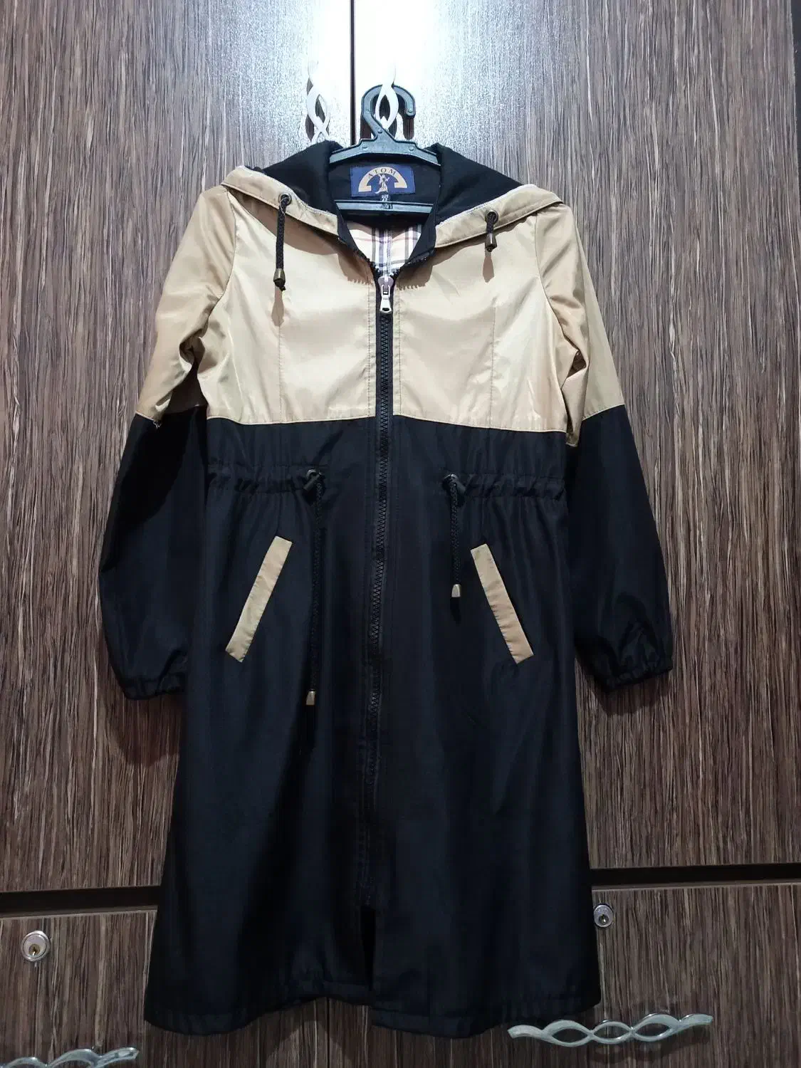 بارانی دو عدد هر دو با هم ۴۰۰ تکی هم فروخته میشه|لباس|بابلسر, |دیوار