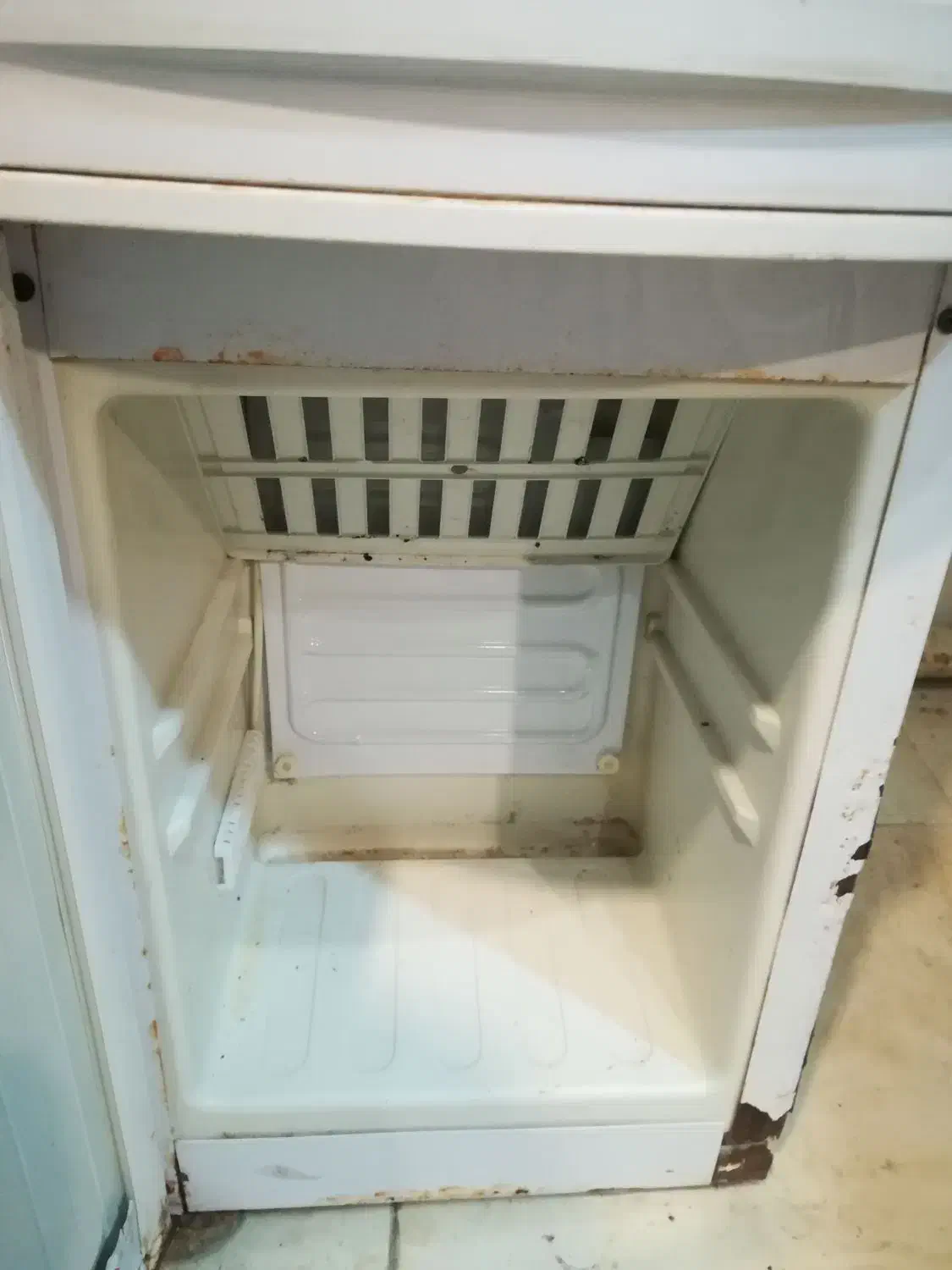 آبسردکن|آب‌سردکن و تصفیه آب|گلبهار, شهر جدید گلبهار|دیوار