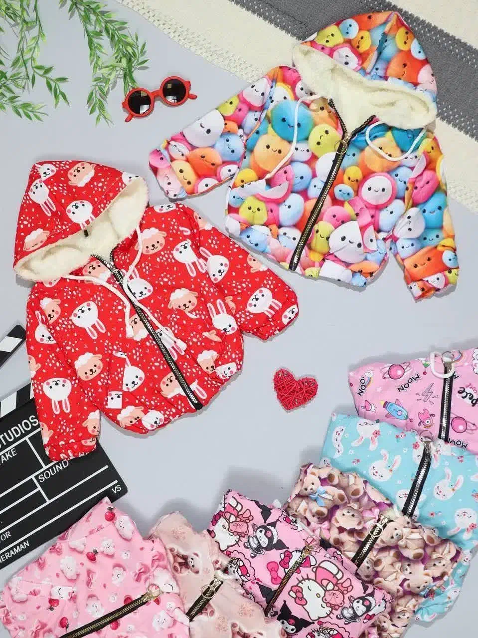 سویشرت دخترانه و پسرانه|لباس|بشاریات, |دیوار