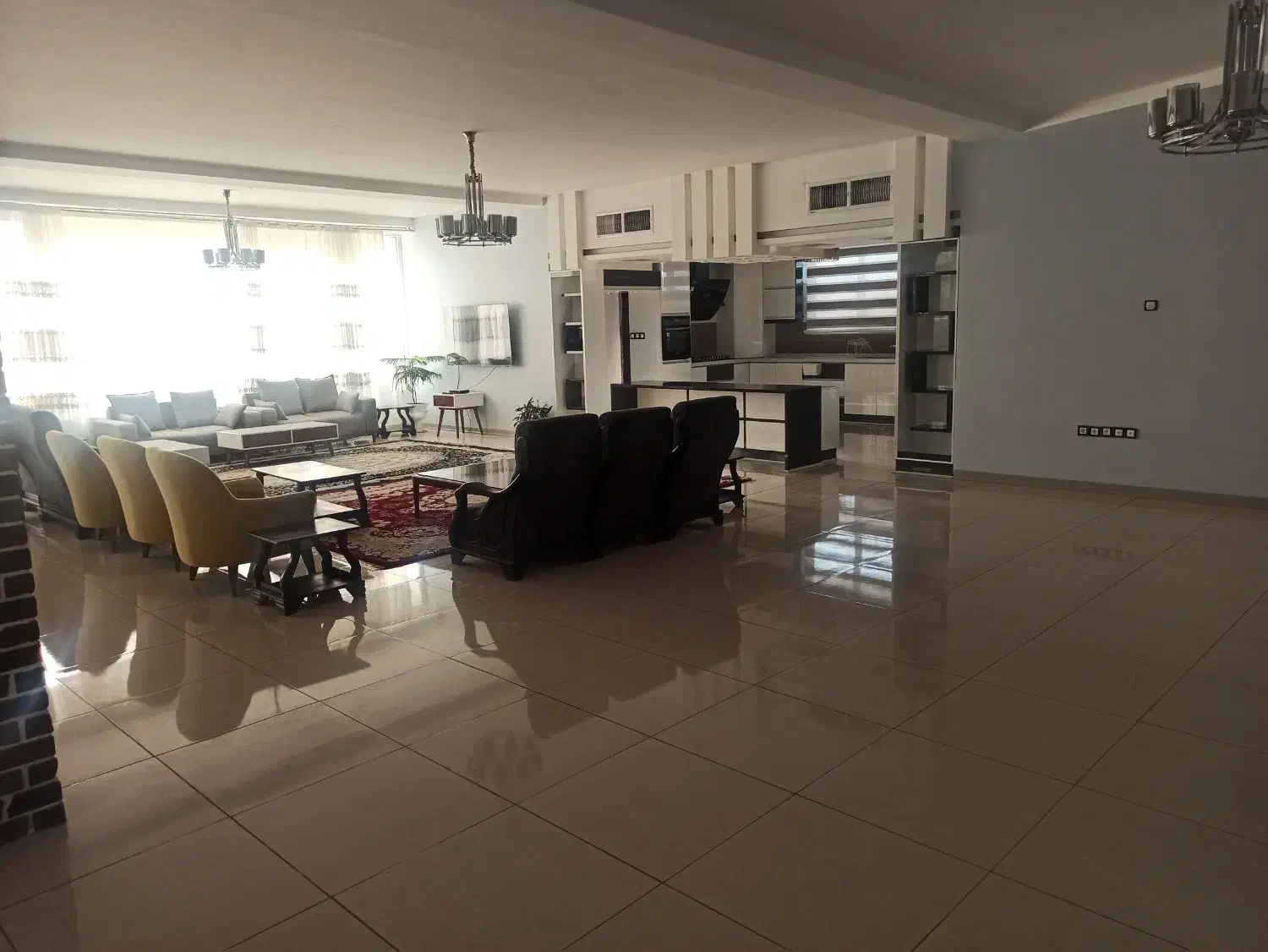 اجاره ویلای استخر آب گرم ( از مالک)|اجارهٔ کوتاه‌مدت ویلا و باغ|شیراز, انجیره|دیوار