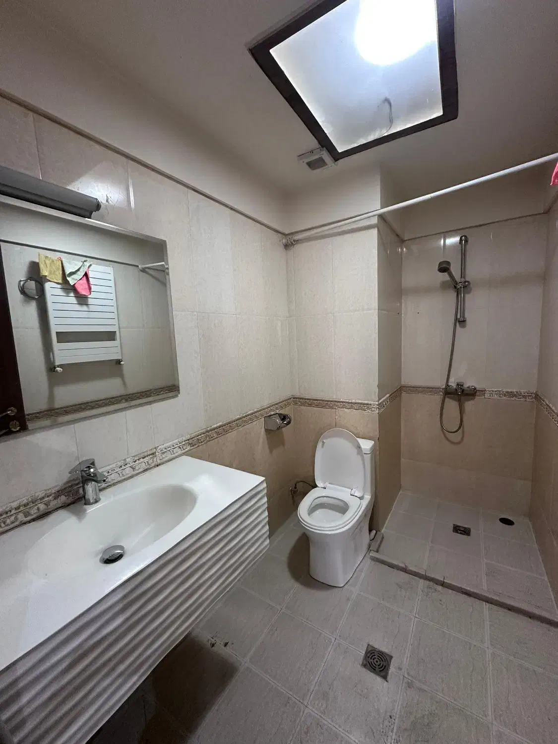 اصلی ولنجک/۱۱۰متر/۲خواب/فایل شخصی