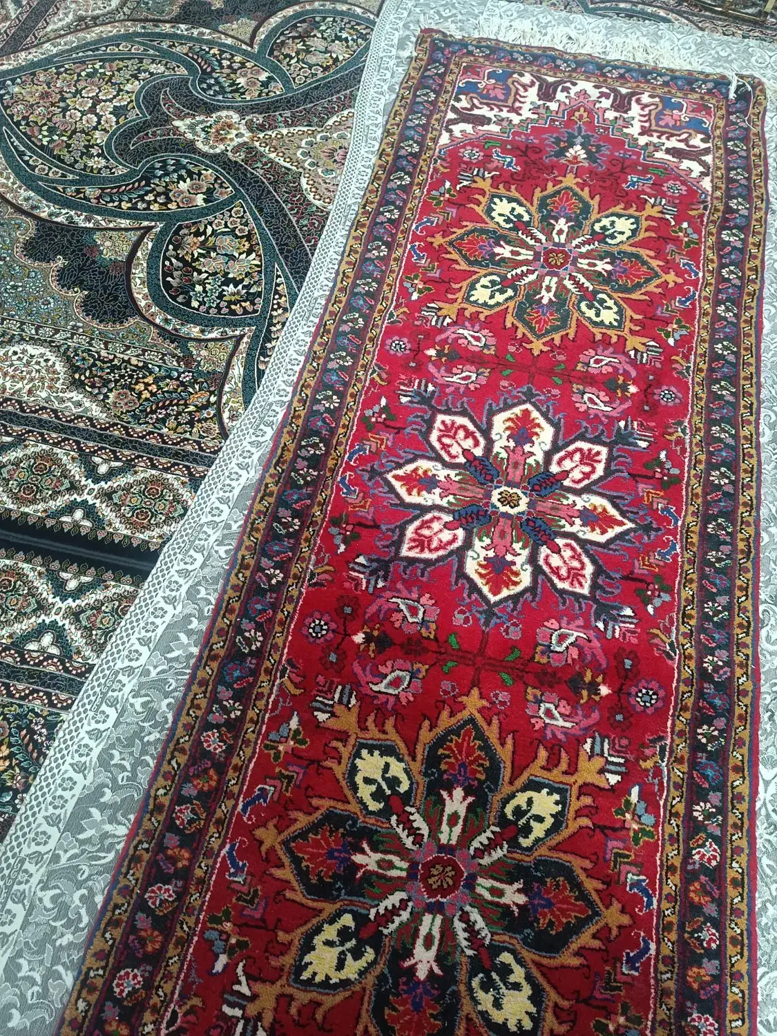 فرش دستبافت کناره هریز دستبافت|فرش|اردبیل, |دیوار