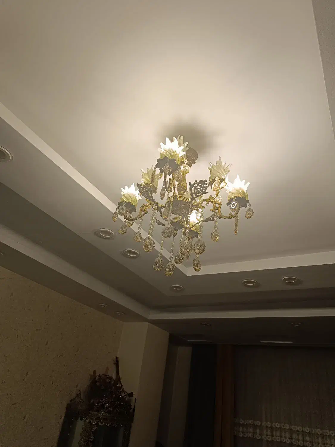 لوستر 4شاخ برنجی اصل|لوستر و چراغ آویز|باغستان, |دیوار