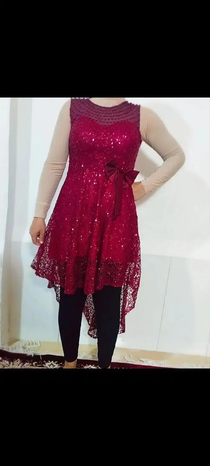 لباس مجلسی|لباس|پاکدشت, پارچین|دیوار