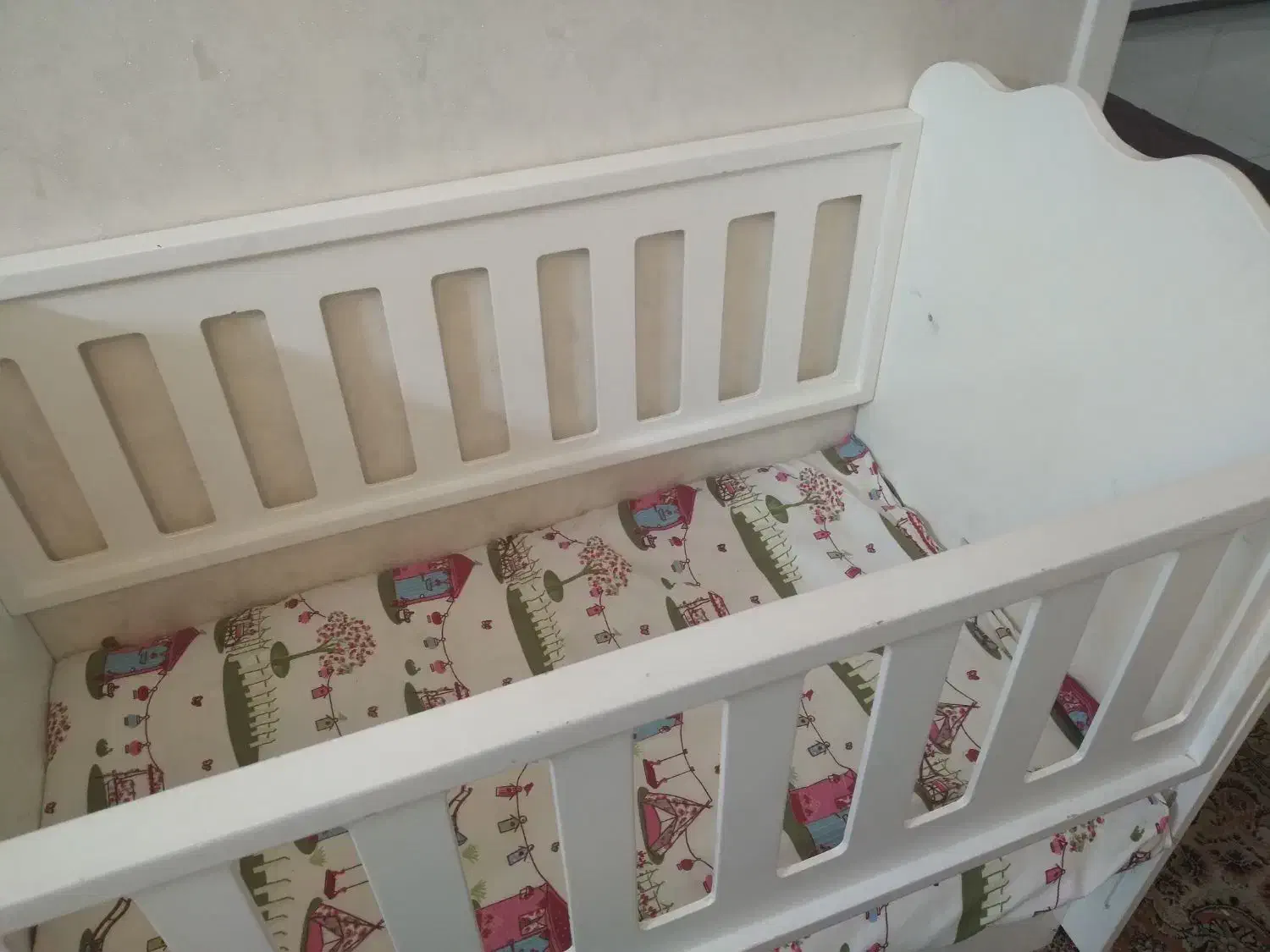 تخت نوزاد|اسباب و اثاث بچه|مشهد, گوهرشاد|دیوار