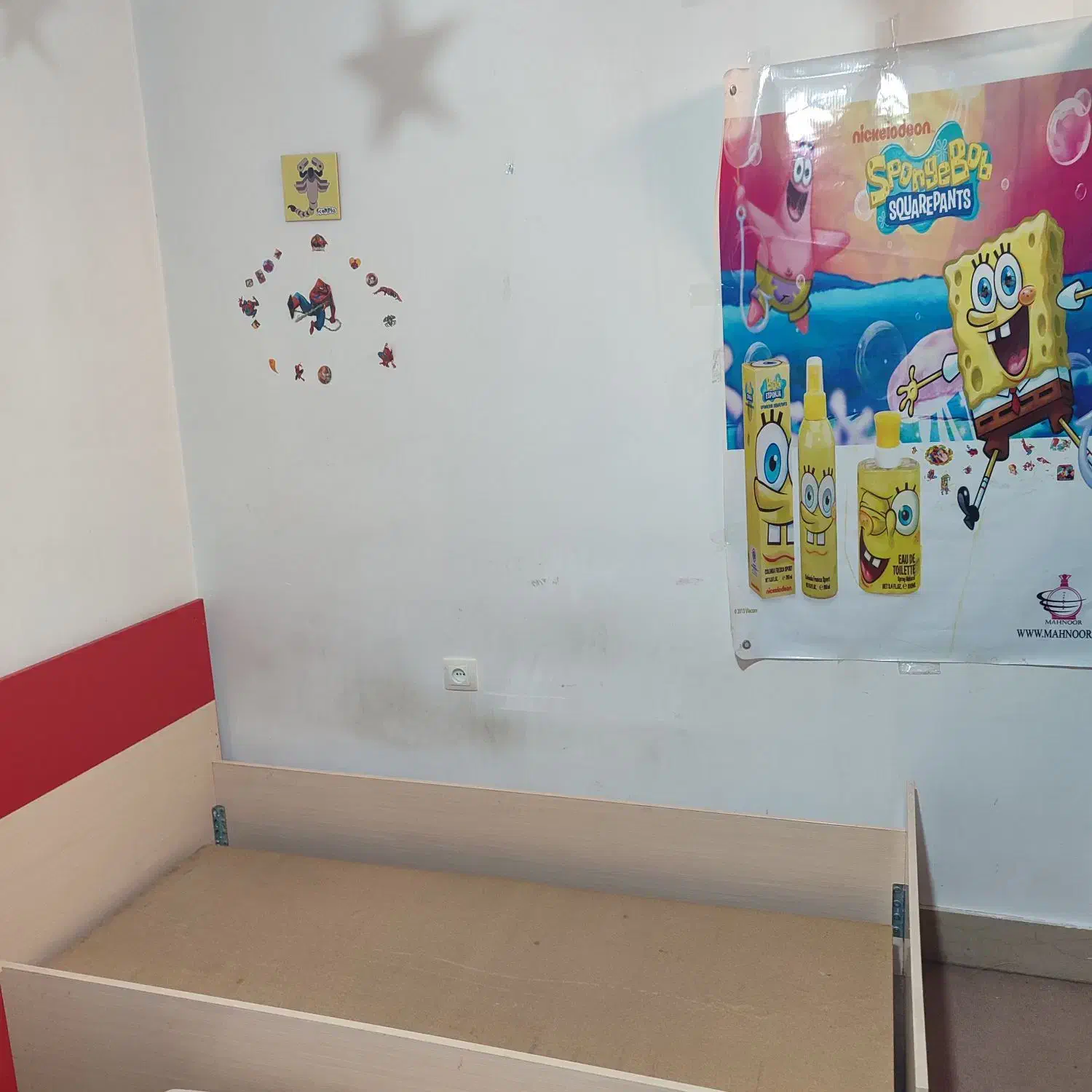 سرویس خواب نوجوان|تخت و سرویس خواب|صدرا-فارس, فاز ۲|دیوار