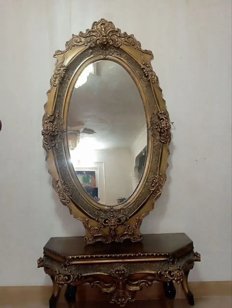 آینه کنسول چوبی ومیز tv بسیار تمیز در حد نو|بوفه، ویترین، کنسول|خوی, |دیوار