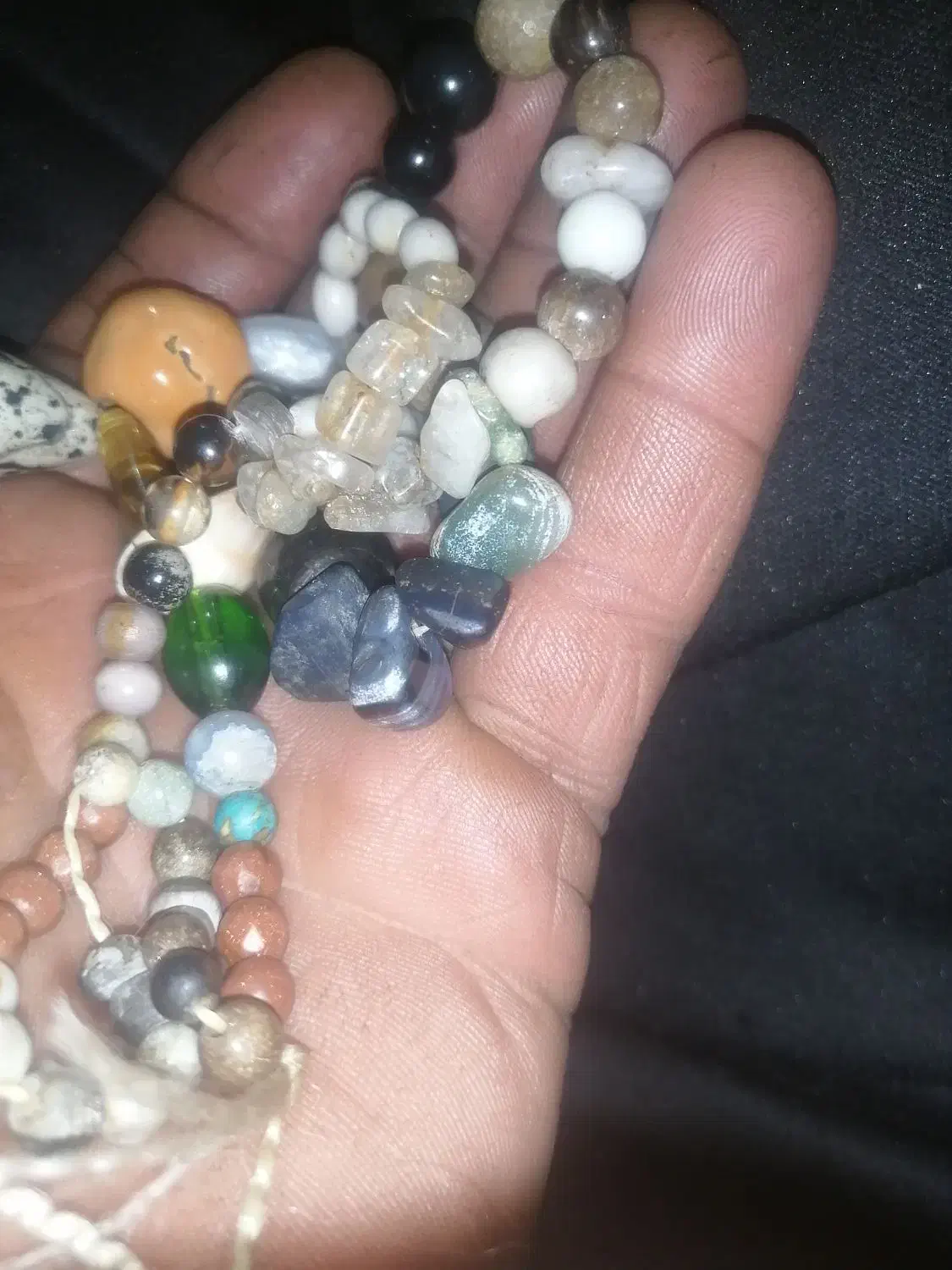 مهره قدیمی|کلکسیون اشیاء عتیقه|شیراز, کوشک میدان|دیوار