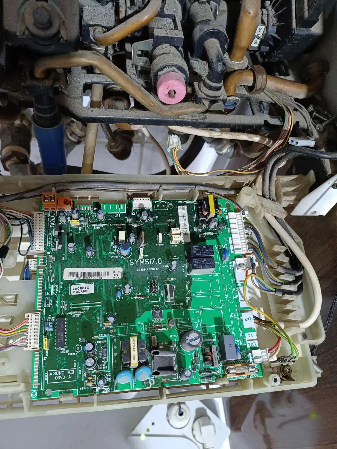 آبگرمکن و پکیج|خدمات پیشه و مهارت|اصفهان, شهرک میلاد|دیوار