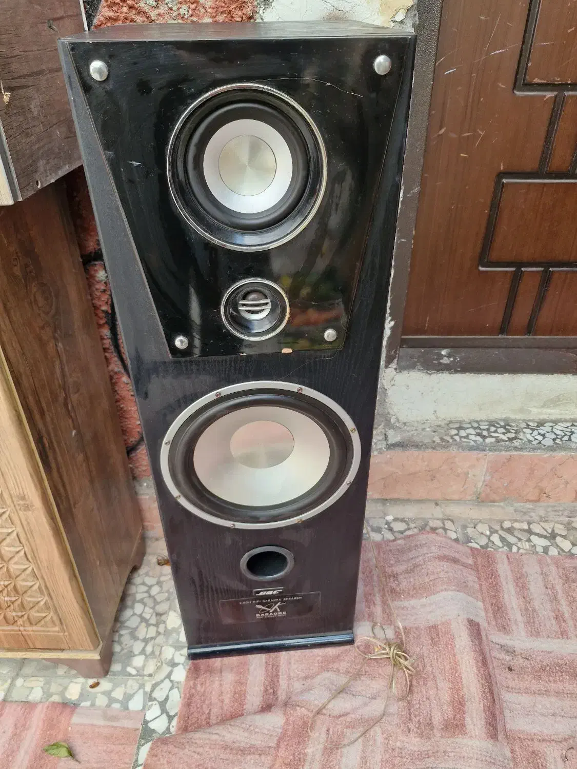 یک جفت باند سالم سایز درشت یک متر نیمه سالم|سیستم صوتی خانگی|آمل, |دیوار