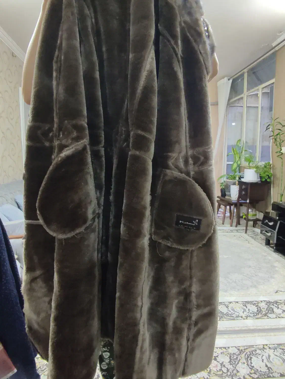 پالتو مجلسی زنانه خز دار خارجی درحد نو|لباس|مشهد, یوسفیه (شهرک غرب)|دیوار