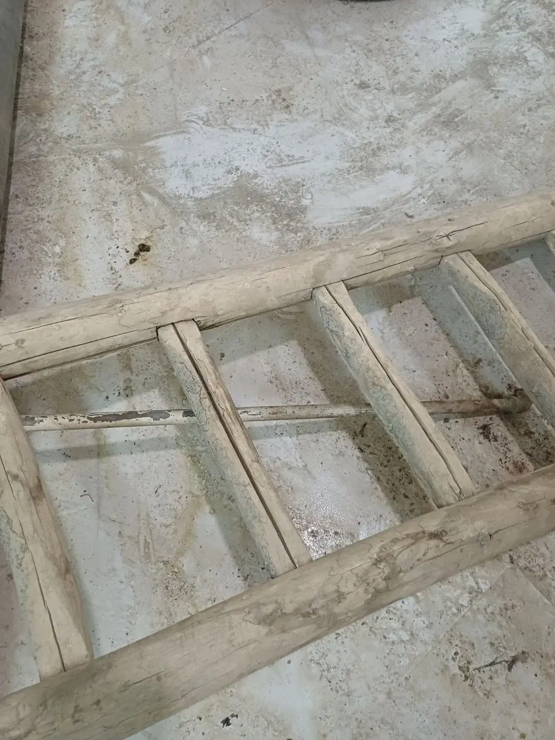 نردبان چوبی چها متری|ابزارآلات|اراک, |دیوار