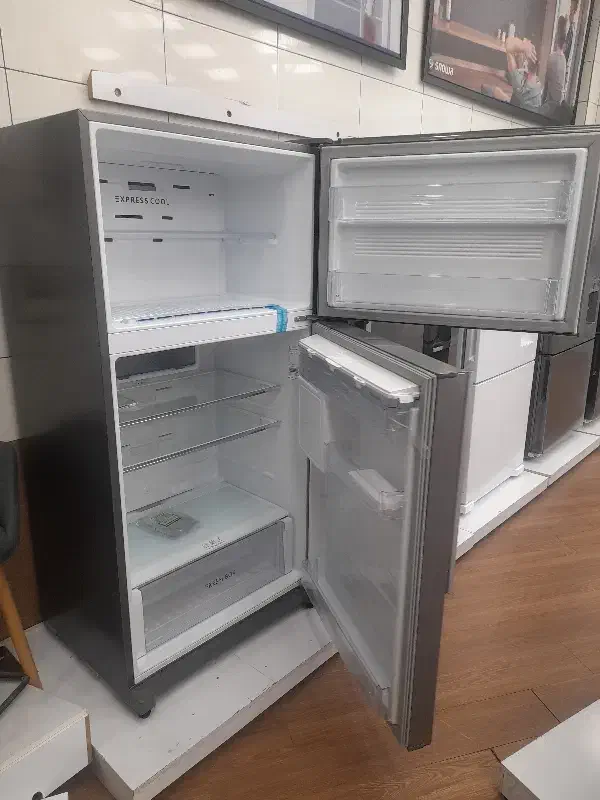 یخچال بالافریزرتیتانیومی|یخچال و فریزر|نیر (اردبیل), |دیوار