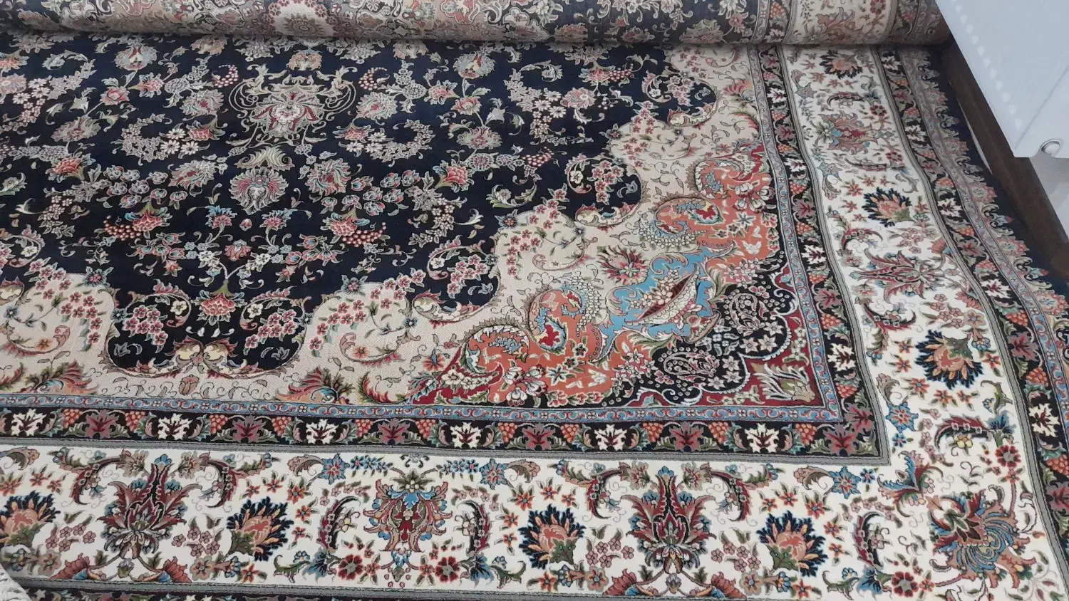 فرش ۱۲ متری تک|فرش|سراب, |دیوار