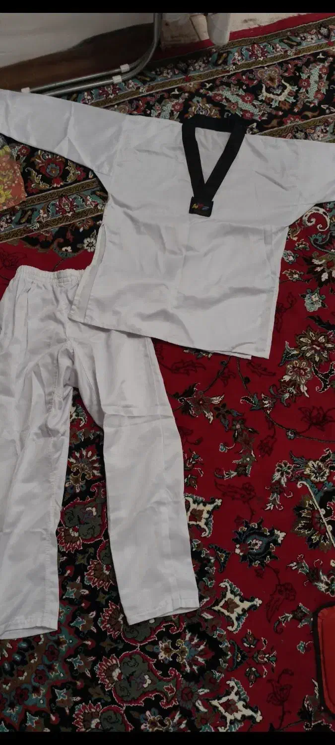 لباس و هوگو تکواندو|تجهیزات ورزشی|پارس‌آباد, |دیوار