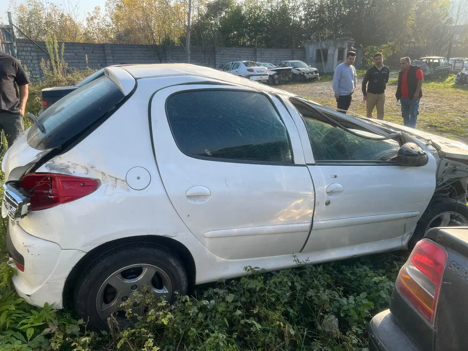 ۲۰۷ تصادفی|خودرو سواری و وانت|آمل, |دیوار