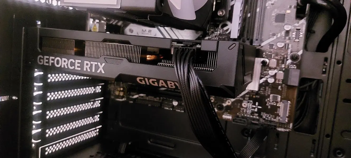 4060 Ti 8gb|قطعات و لوازم جانبی رایانه|کرج, کوی گلها|دیوار
