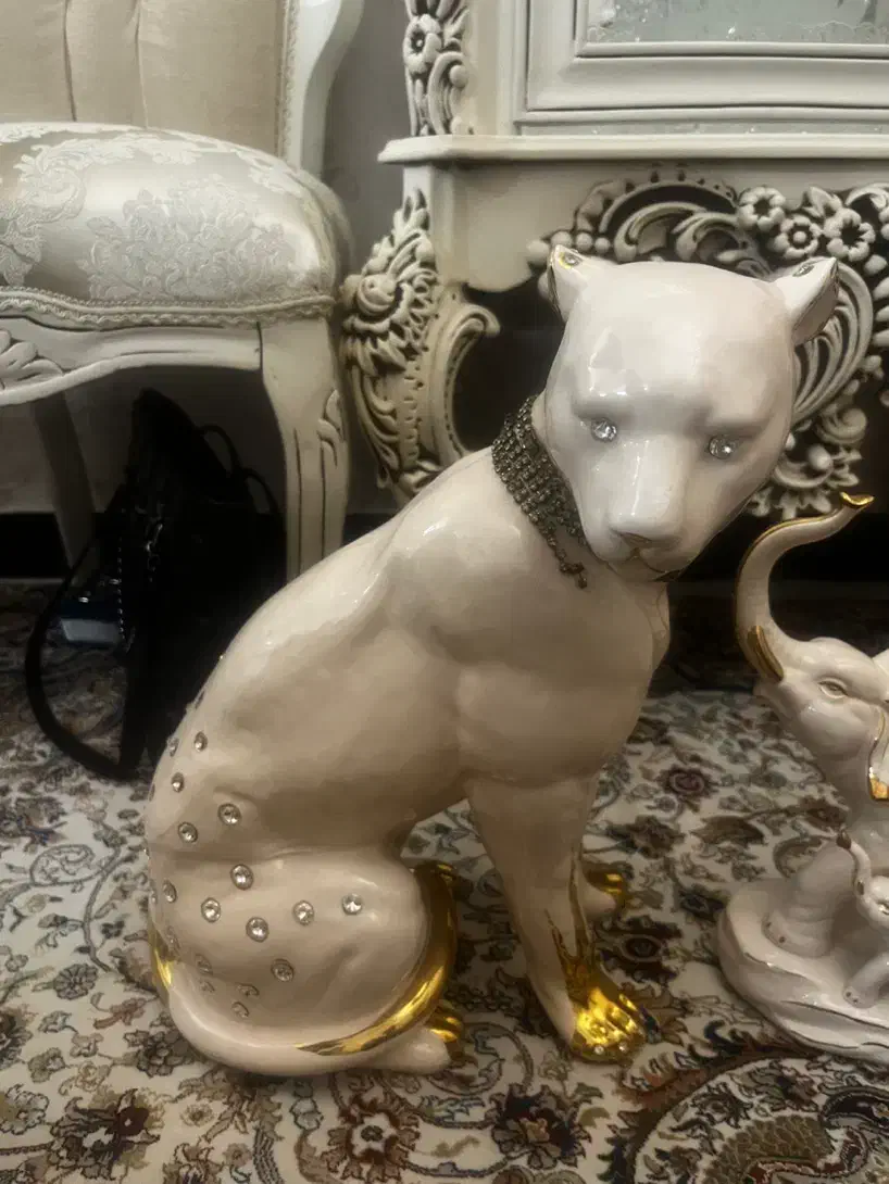 مجسمه های چینی درجه یک در حد نو|مجسمه، تندیس، ماکت|تهران, نیروی هوایی (پیروزی)|دیوار