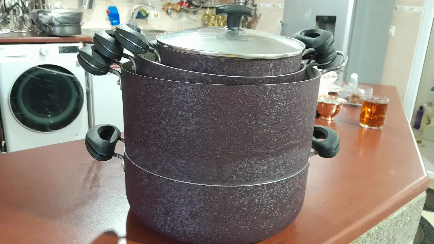 طبق عکس قابلمه|ظروف پخت‌وپز|دورود, |دیوار