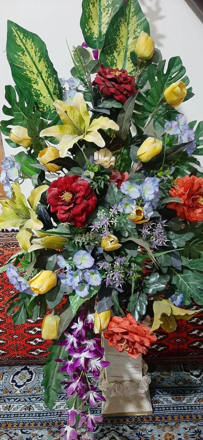 گل صنوعی پابه دار و زیبا ۶۰ تومان|گل مصنوعی|مشهد, امام خمینی|دیوار