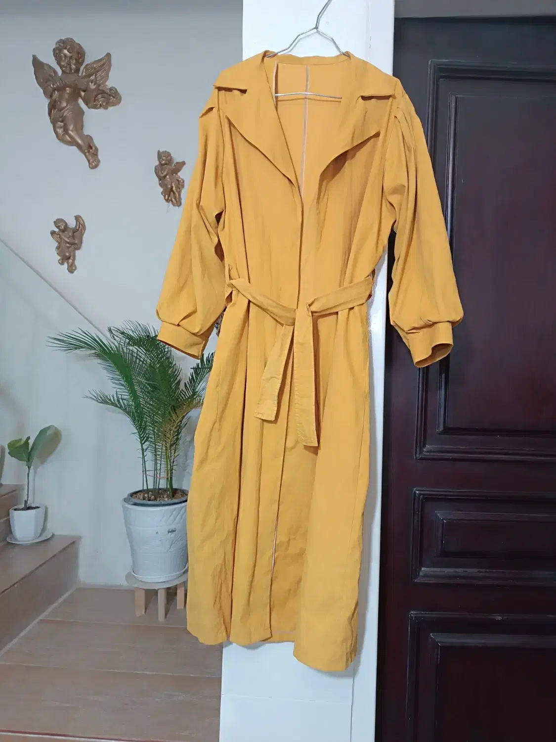 پالتو و بارونی های به روز|لباس|سبزوار, گلشن|دیوار