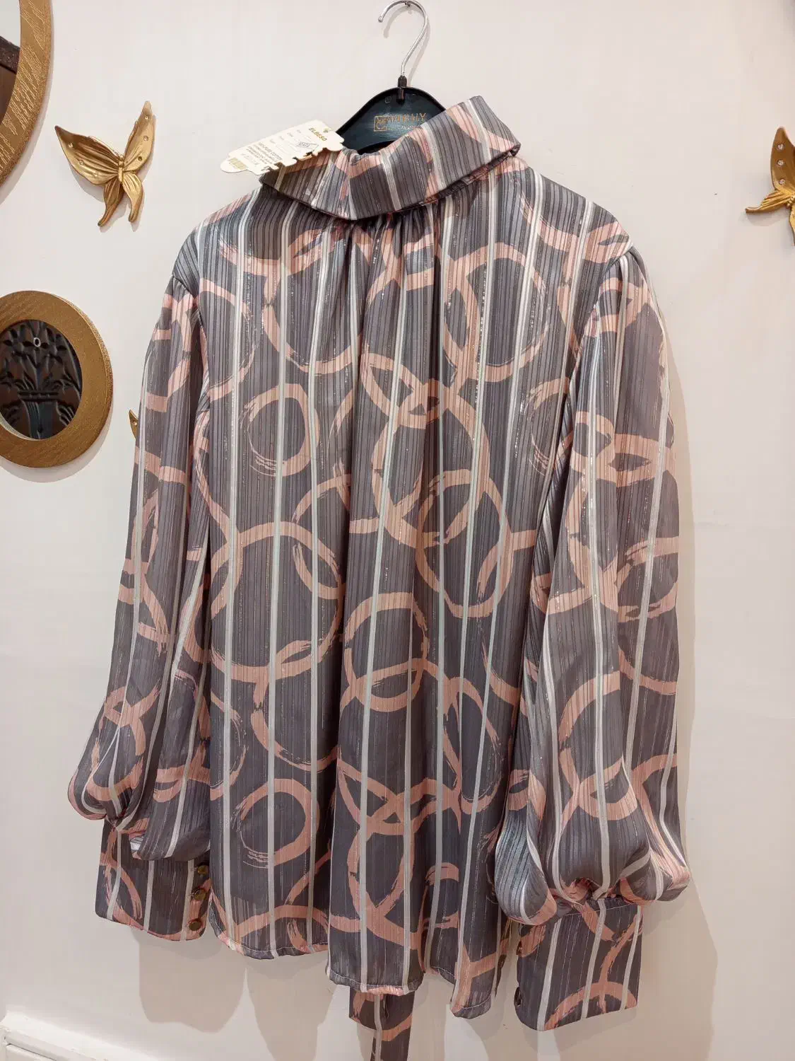 لباس شومیز|لباس|اردبیل, |دیوار